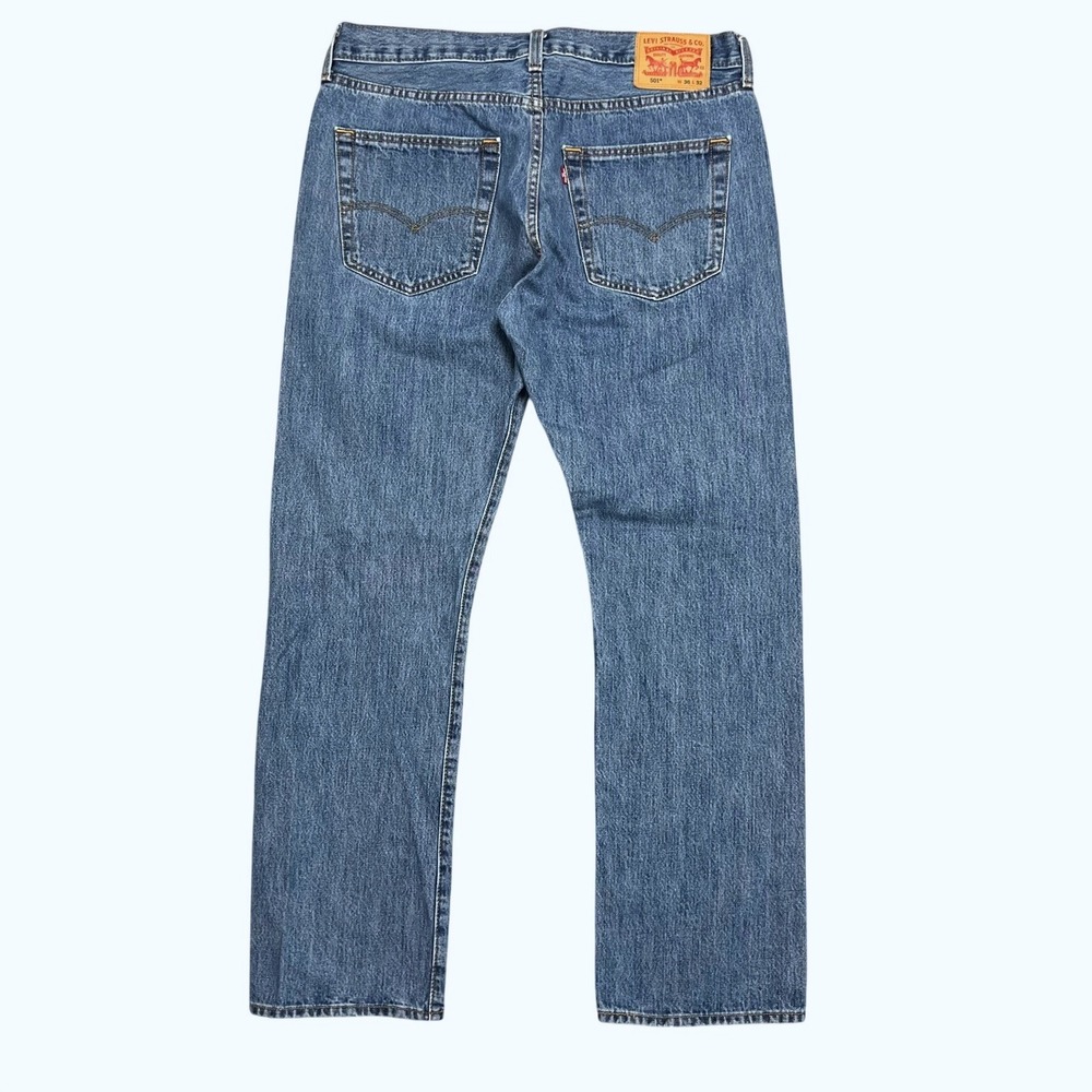 Levis 501 Original Fit Mens Blue Jeans Medium Wash Button Fly 36x32 Denim EUC